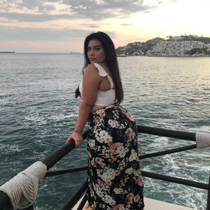 Meet your Posher, Karina